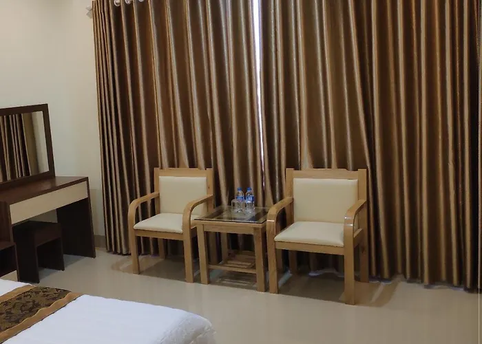 Ngọc Anh Hạ Long